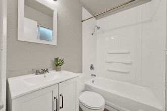 313 Deborah Dr in Converse, TX - Building Photo - Building Photo