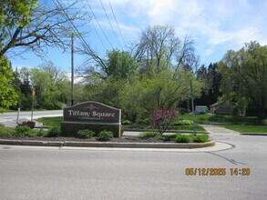 14021 W Tiffany Pl, Unit Tiffany Pl. in New Berlin, WI - Building Photo - Building Photo