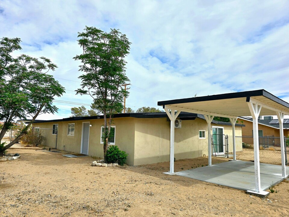 72664 Sunnyslope Dr in Twentynine Palms, CA - Building Photo