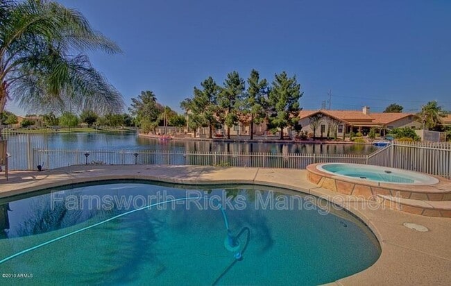 property at 420 E Stonebridge Dr