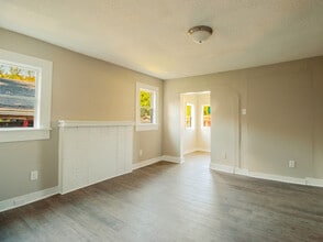 6140 Court F in Fairfield, AL - Building Photo - Building Photo