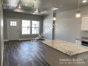 3215 Polk St in Greenville, TX - Building Photo - Building Photo