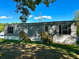 25 Austin Dr in Orono, ME - Building Photo