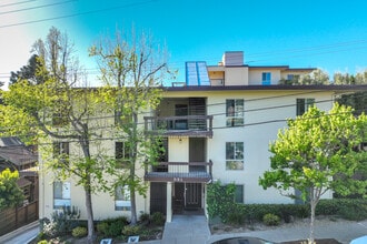 551 Jean St in Oakland, CA - Foto de edificio - Building Photo