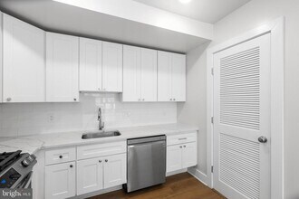 1100 Bladensburg Rd NE in Washington, DC - Building Photo - Building Photo