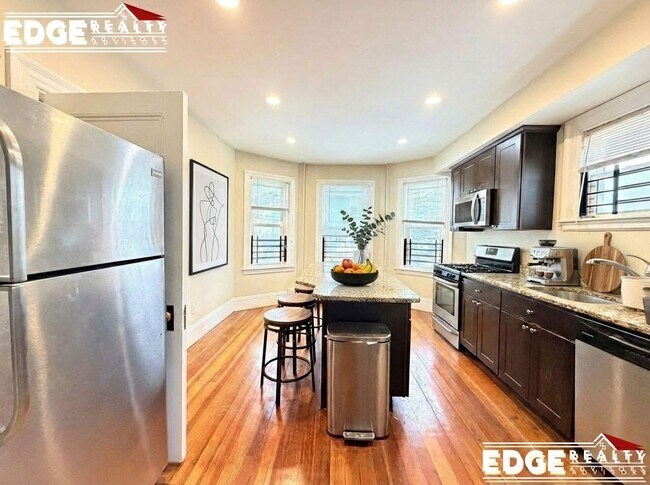 75 Leicester St, Unit 1 in Boston, MA - Building Photo - Building Photo