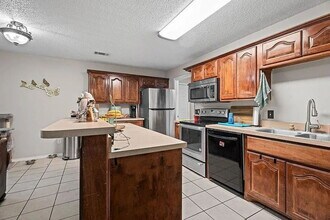 3102 109th St in Lubbock, TX - Foto de edificio - Building Photo