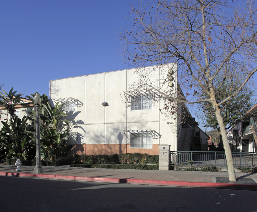 1002 S Minnie St in Santa Ana, CA - Building Photo