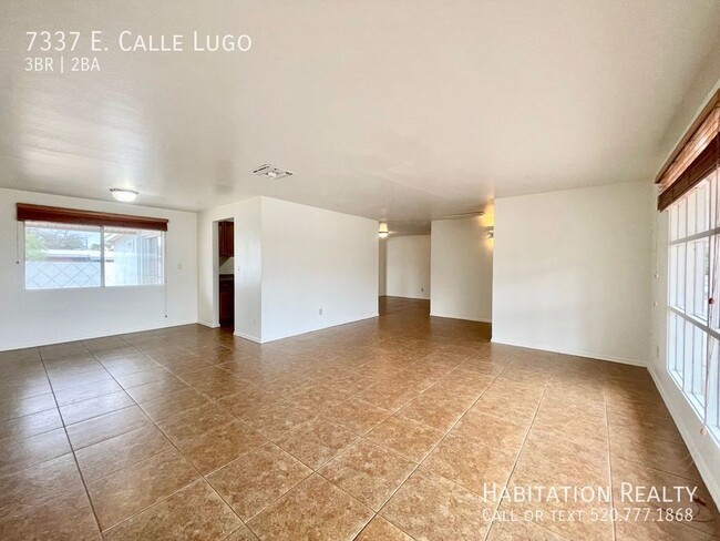 7337 E Calle Lugo photo'