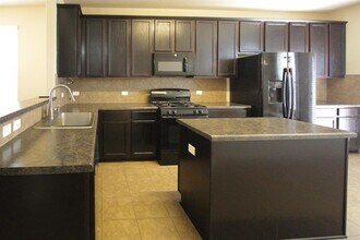 1508 Colton Ln in Lockhart, TX - Building Photo - Building Photo