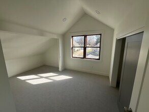 1006 Union St in Pella, IA - Foto de edificio - Building Photo