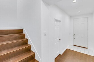 140 Liberty St in Tustin, CA - Building Photo - Building Photo