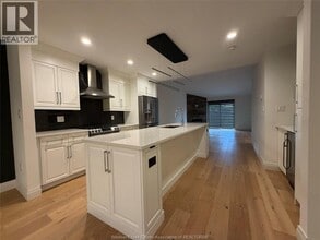 1520 Skinner St in Lasalle, ON - Building Photo - Building Photo