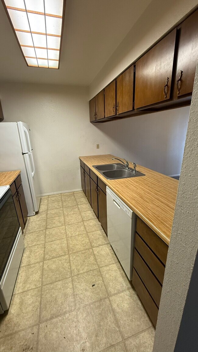 834 E Cedar Ct, Unit C in Fruita, CO - Building Photo - Building Photo