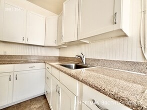 439 N Van Ness Ave, Unit 6 in Los Angeles, CA - Building Photo - Building Photo