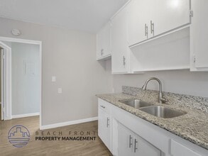 1010-1020, 1028 Orange Ave. in Long Beach, CA - Foto de edificio - Building Photo