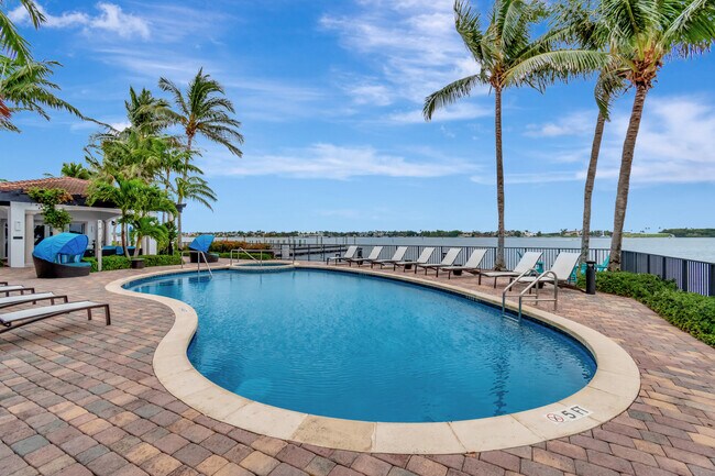 2682 N Federal Hwy in Boynton Beach, FL - Building Photo - Building Photo
