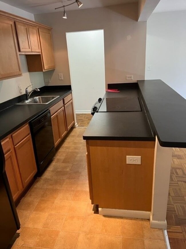 property at 1800 Jefferson Park Ave