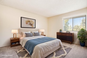 Villa Marina Apartments in Oxnard, CA - Foto de edificio - Building Photo