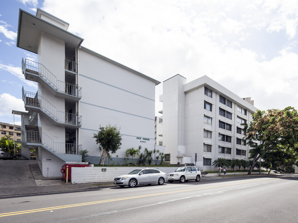 Ann Arbor in Honolulu, HI - Building Photo