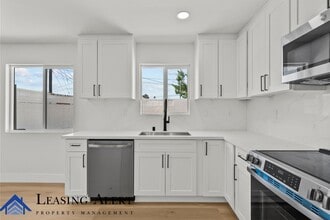 16448 Lassen St in Los Angeles, CA - Building Photo - Building Photo