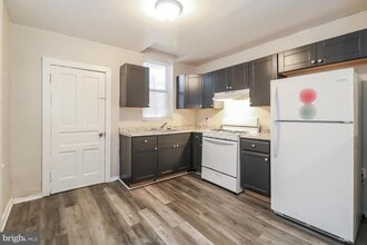 5858 Walton Ave in Philadelphia, PA - Building Photo - Building Photo
