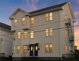 362 Weeden St in Pawtucket, RI - Building Photo