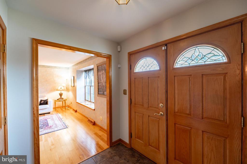 211 Caravan Dr in Birdsboro, PA - Building Photo