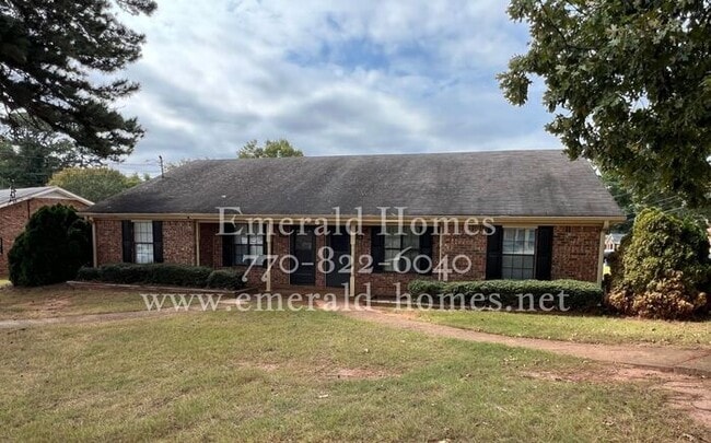 558 Whitehall Ln