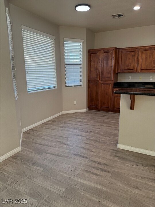 6841 Armistead St in Las Vegas, NV - Building Photo