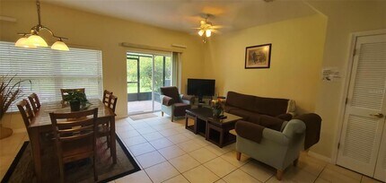 2382 Caravelle Cir in Kissimmee, FL - Building Photo - Building Photo