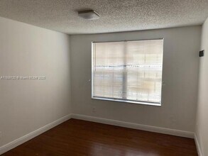 11241 W Atlantic Blvd, Unit 104 in Coral Springs, FL - Building Photo - Building Photo
