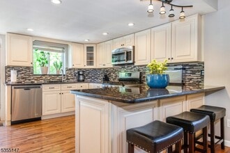 7 Wausau St in Ogdensburg, NJ - Building Photo - Building Photo