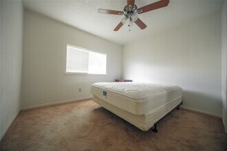 13927 Lynnwood Ln in Sugar Land, TX - Building Photo - Building Photo