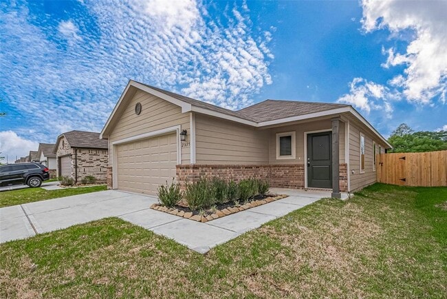 property at 21635 Desert Lilly Rd