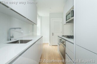 286 Chestnut Hill Ave, Unit #16 in Boston, MA - Foto de edificio - Building Photo