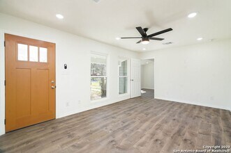 143 Kinder Dr in San Antonio, TX - Building Photo - Building Photo
