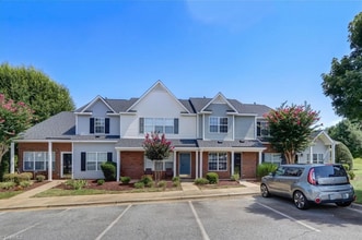 4505 Cross Ridge Ln in Greensboro, NC - Building Photo - Building Photo