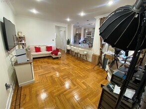 37-21 80th St in Queens, NY - Building Photo - Building Photo