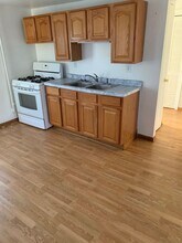 1208 59th St, Unit Upper in Kenosha, WI - Building Photo - Building Photo