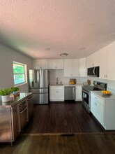 208 Longleaf Dr SE in Marietta, GA - Building Photo - Building Photo