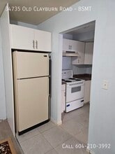 34735 Old Clayburn Rd in Abbotsford, BC - Building Photo - Building Photo