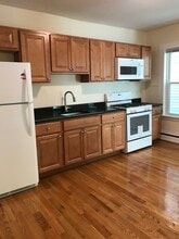 6-8 Spaulding Street, Unit 8-1 in Lowell, MA - Foto de edificio - Building Photo