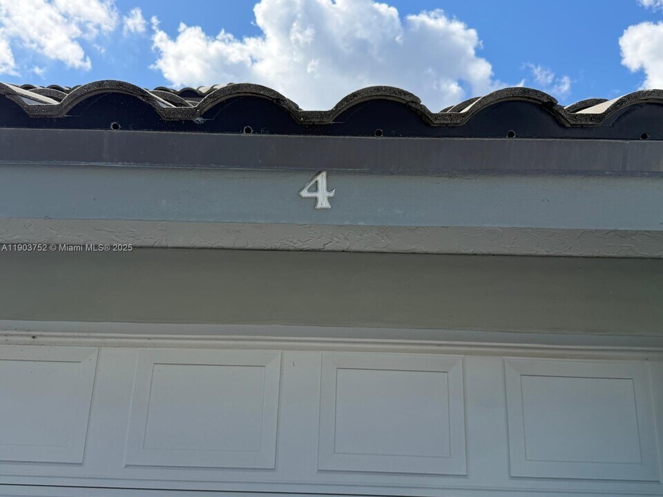 11690 Briarwood Cir in Boynton Beach, FL - Building Photo