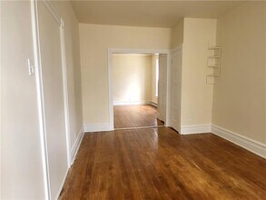 23 N Poplar St in Allentown, PA - Building Photo - Building Photo