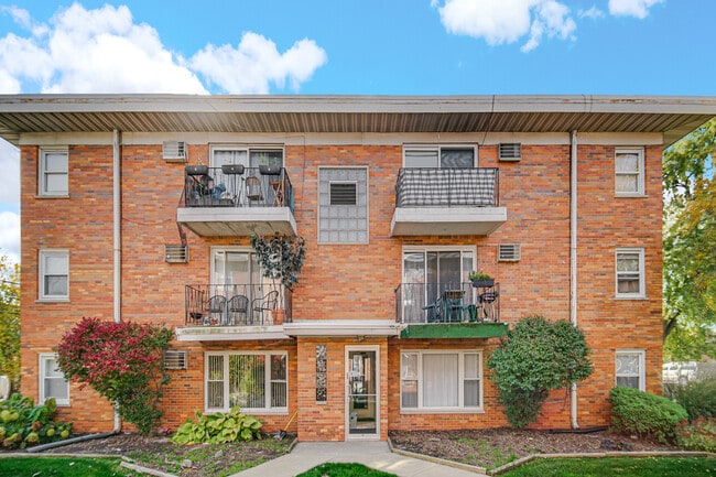 property at 10811 S Lloyd Dr