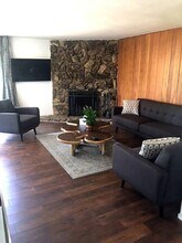 5760 Colodny Dr in Agoura Hills, CA - Building Photo - Building Photo