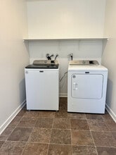 2752 Lake Mendoza St in Rialto, CA - Building Photo - Building Photo