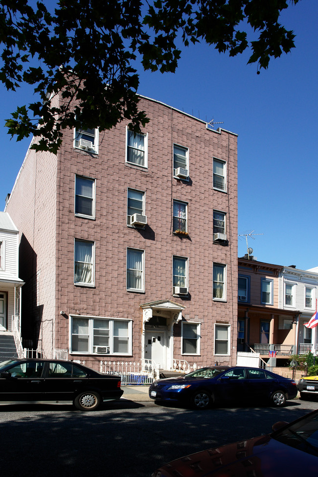 268 17th St in Brooklyn, NY - Building Photo - Building Photo