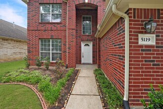 5119 Moss Garden Ln in Katy, TX - Foto de edificio - Building Photo